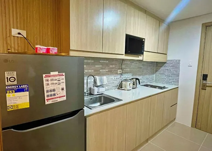 Shore 1 Residences - Ueniqa - Moa Area Manilla